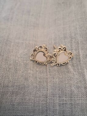 Source Unknown Silver Heart Stud Earrings with White Inlay